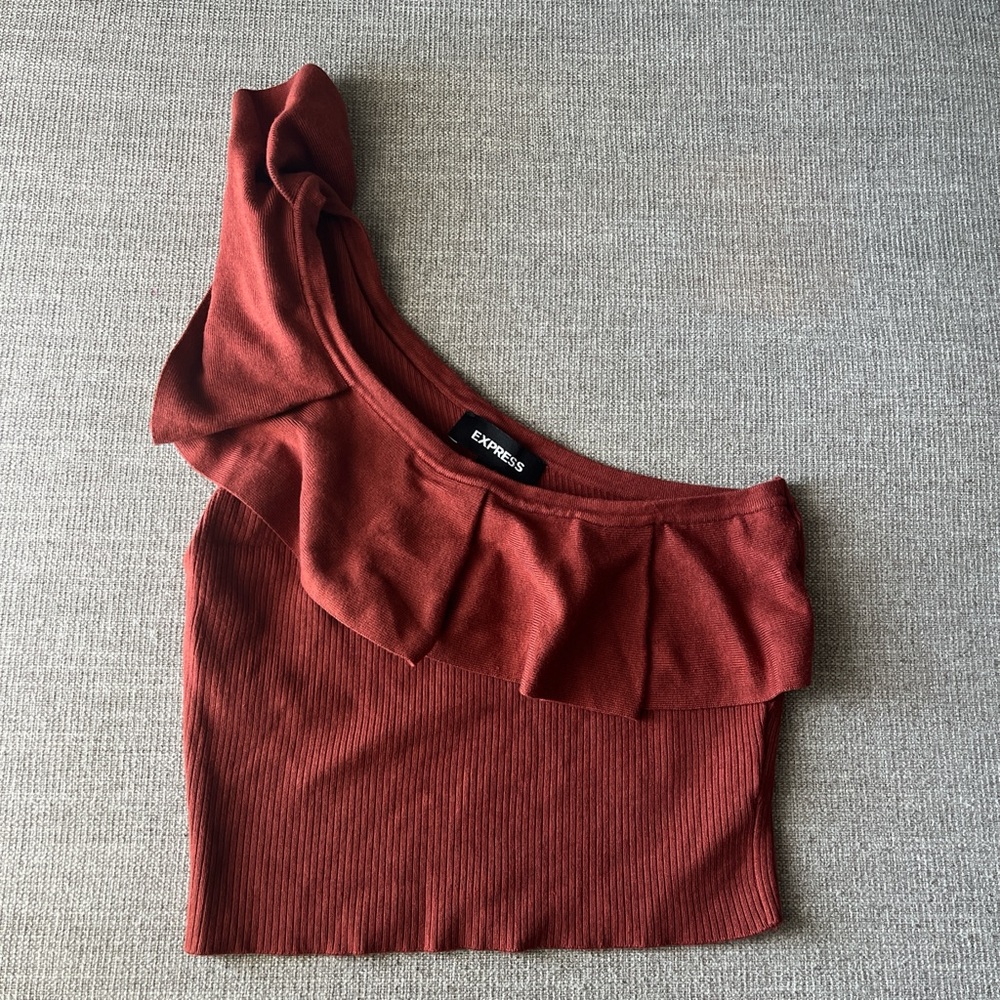 Express Brick Red Ruffled One-Shoulder Top Size M - Picture 2 of 8